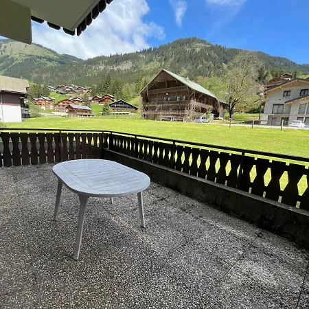 Chaleureux 2 Pieces, 4 Pers, Terrasse Et Parking Chatel