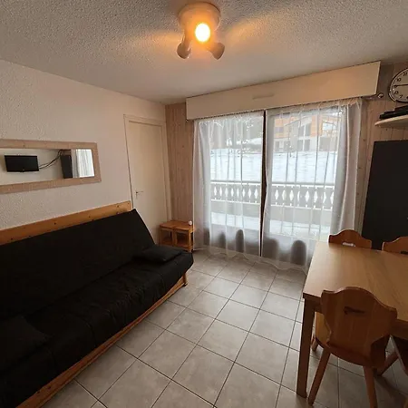 Chaleureux 2 Pieces, 4 Pers, Terrasse Et Parking Chatel